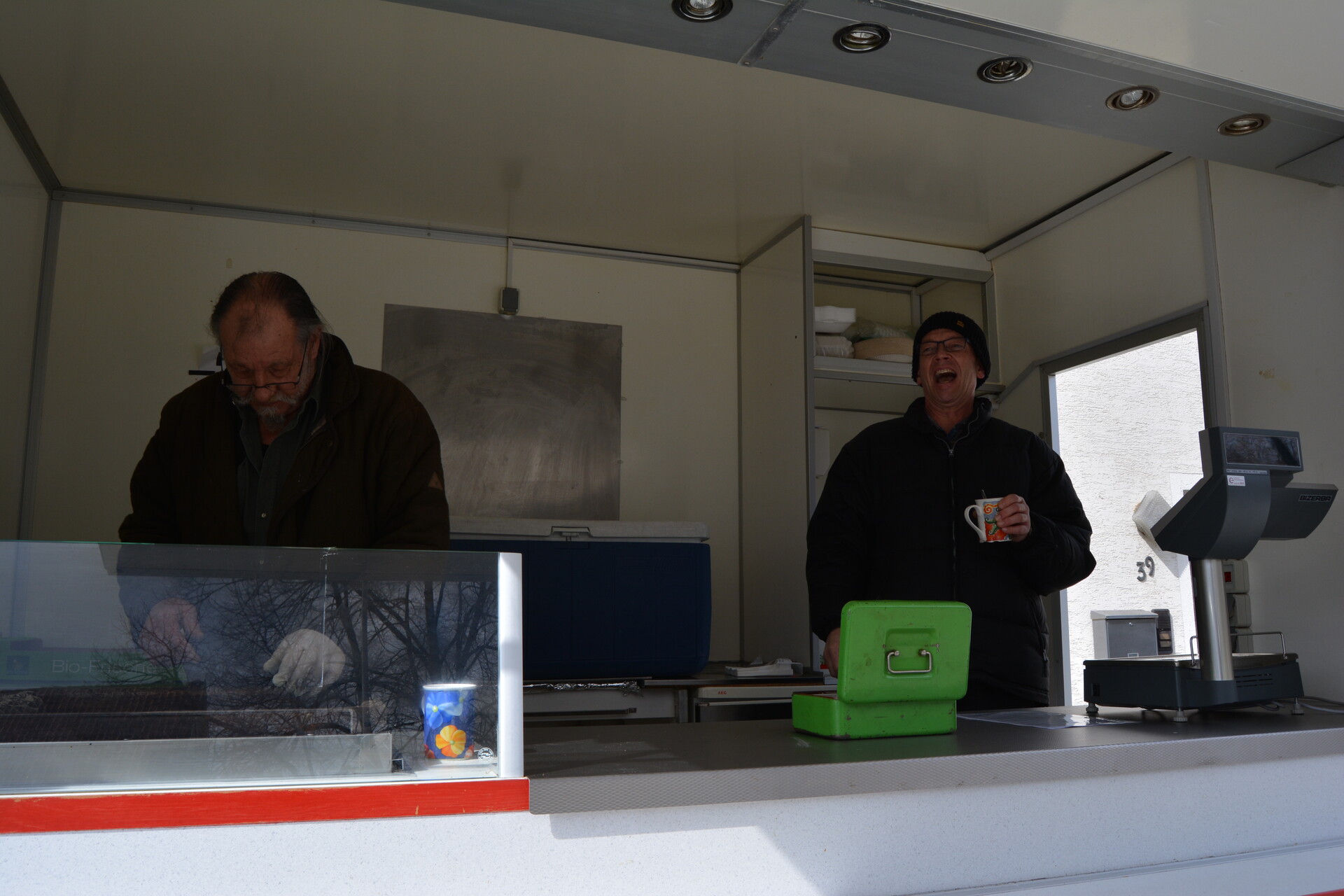 Galeriebild: Fische räuchern 013 1